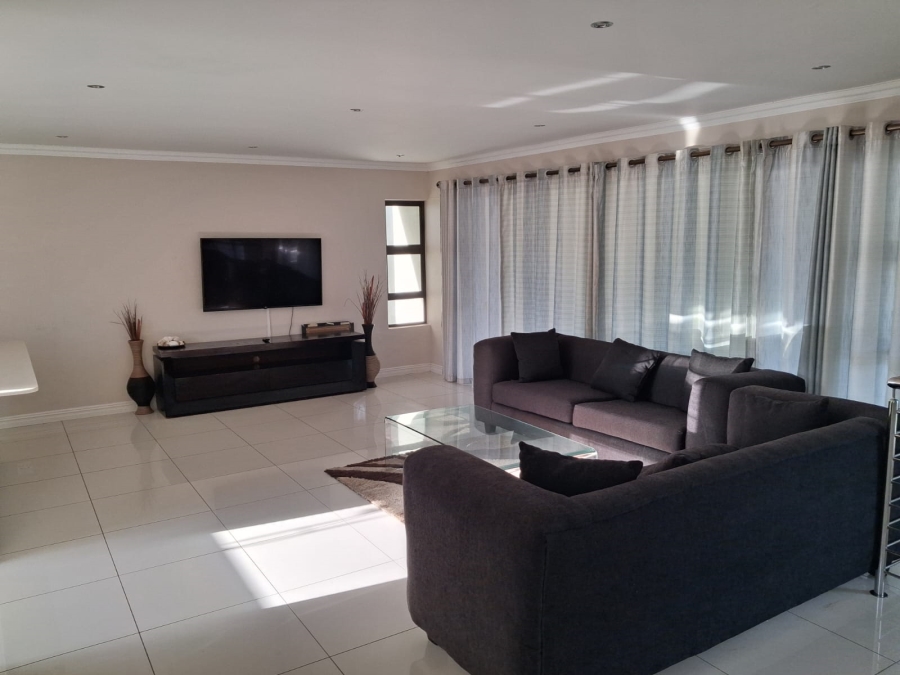 To Let 3 Bedroom Property for Rent in Winterstrand Eastern Cape